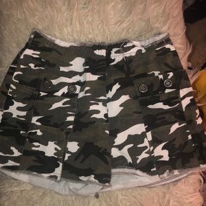 camo shorts